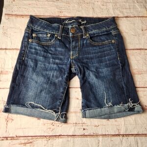 American Eagle Womens Denim Cutoff Shorts Size 4